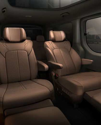 Home_05_Hyundai Starex_03
